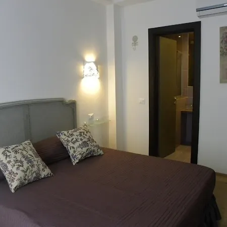 Corte Del Gallo קורניליה