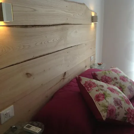 Bed & Breakfast Corte Del Gallo 4*